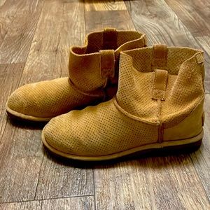 UGG shoes